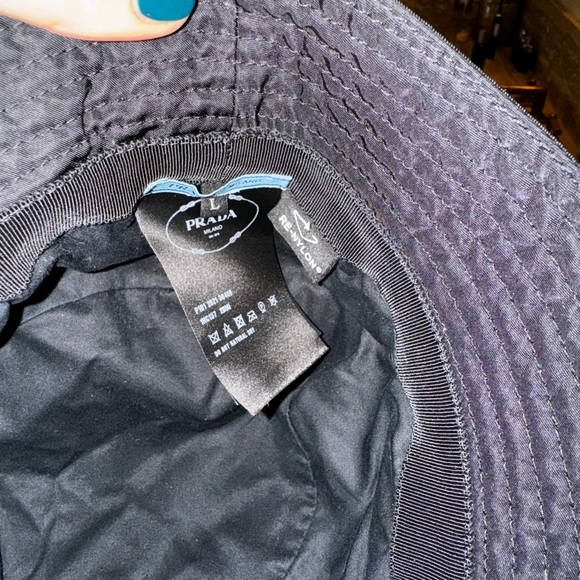 Prada nylon bucket hat - Picture 4 of 5